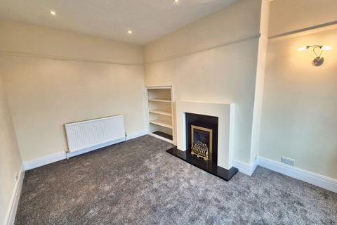 3 bedroom semi-detached house to rent, Norton Avenue, Sheffield