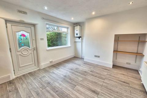 3 bedroom semi-detached house to rent, Norton Avenue, Sheffield