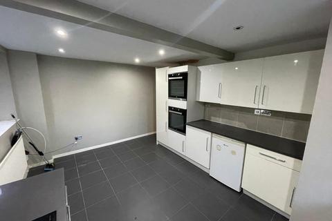 3 bedroom semi-detached house to rent, Toton, Nottingham NG9
