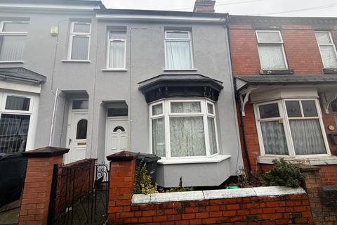 3 bedroom terraced house to rent, Dudley DY2