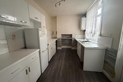 3 bedroom terraced house to rent, Dudley DY2