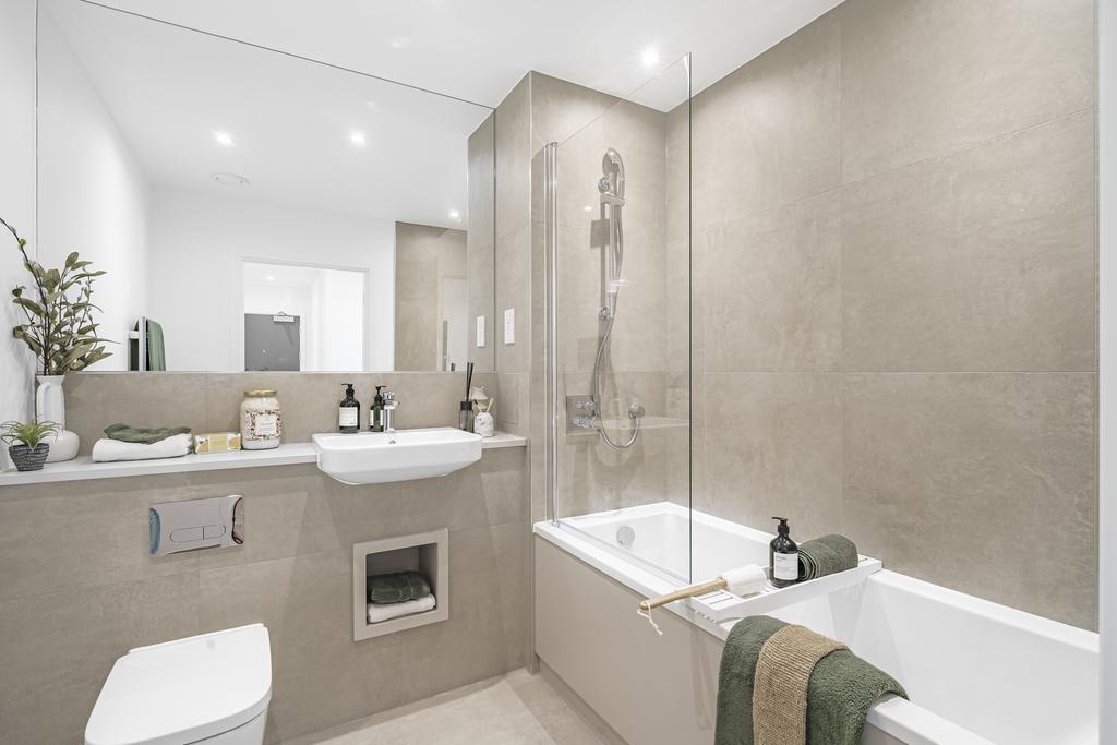 Arora  Clapham Park 107  Flat 33-4