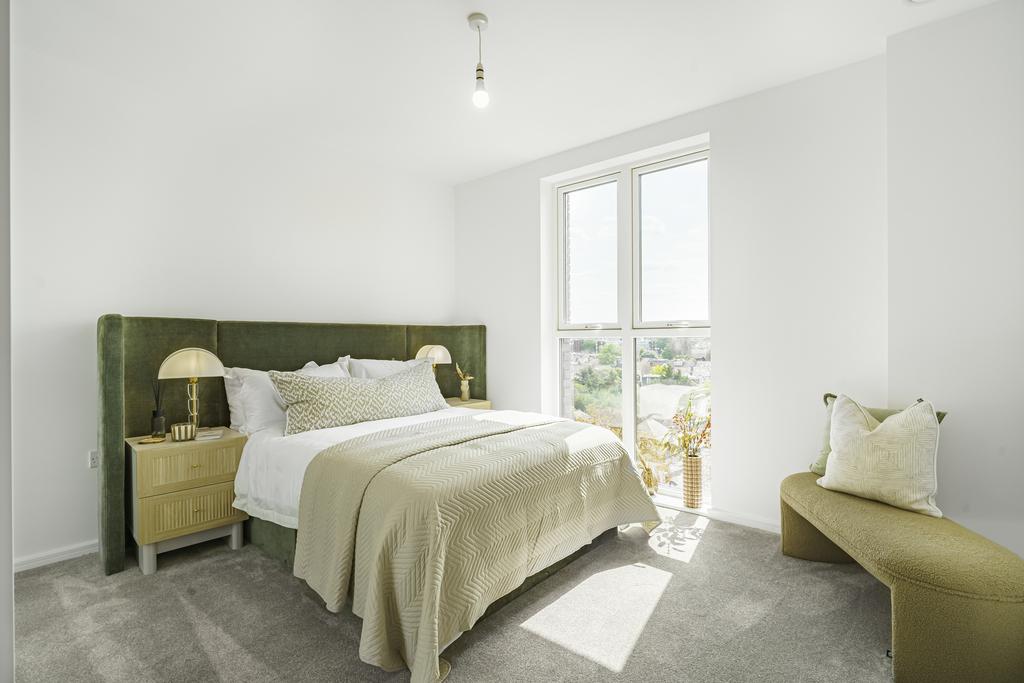Arora  Clapham Park 107  Flat 33-17