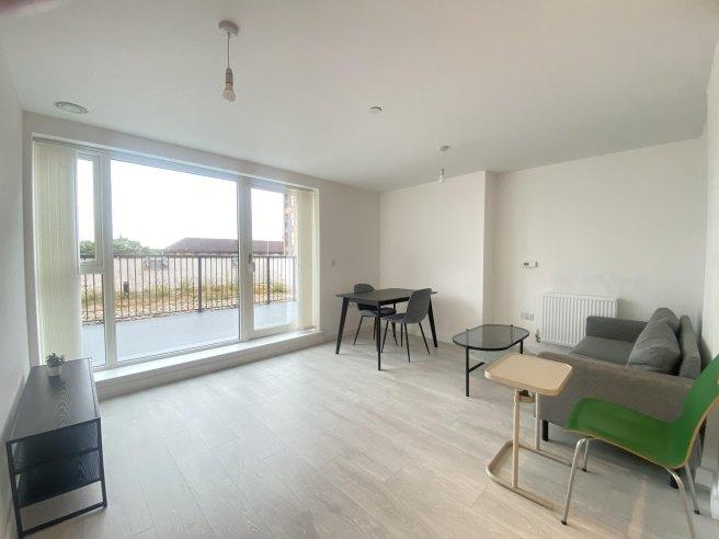 East-acton-lane-w3-7qg-1022325