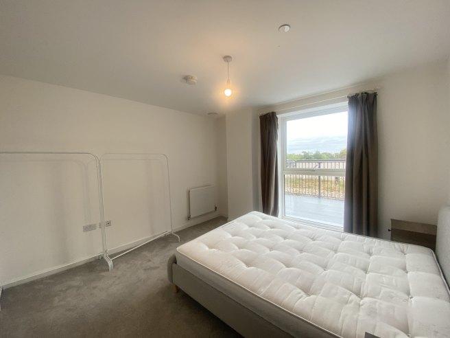 East-acton-lane-w3-7qg-1022327