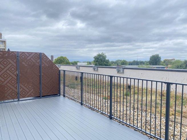 East-acton-lane-w3-7qg-1022324