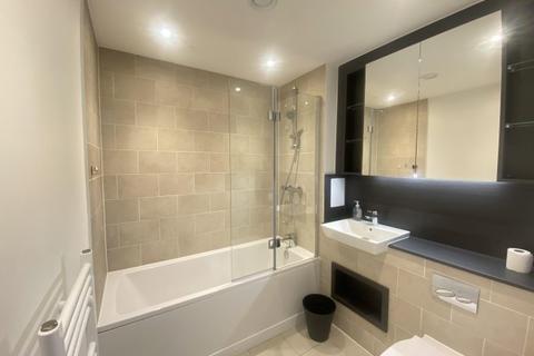 1 bedroom flat to rent, East Acton Lane