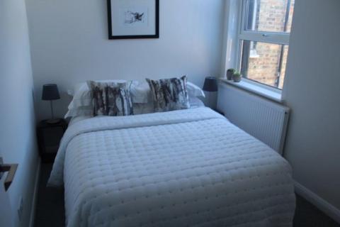 undefined, 135a Churchill Road