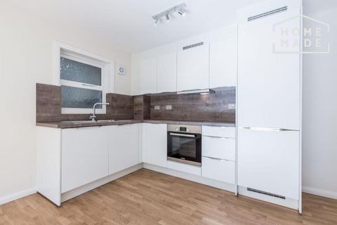 1 bedroom flat to rent, Salisbury Place & Sycamore House, SW9