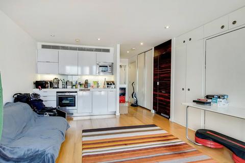 undefined, Ontario Tower, Canary Wharf, London, E14