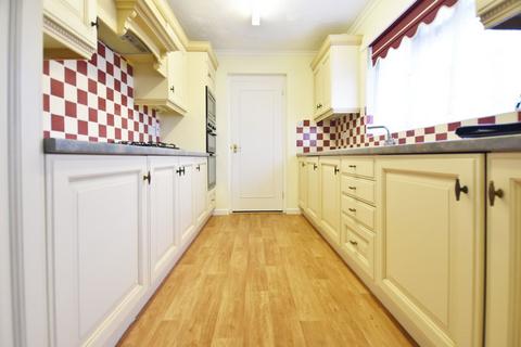 2 bedroom bungalow to rent, Culver Way, Yaverland, Sandown