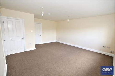 3 bedroom maisonette to rent, Moray Way, Romford, RM1