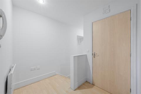2 bedroom apartment for sale, Lind Road, Sutton, SM1