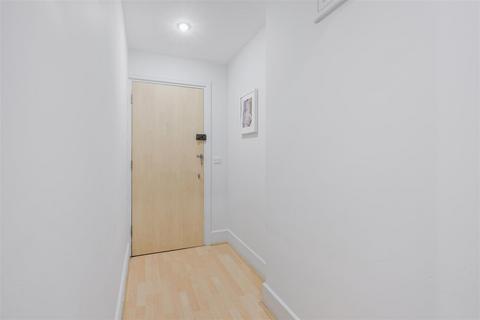 2 bedroom apartment for sale, Lind Road, Sutton, SM1
