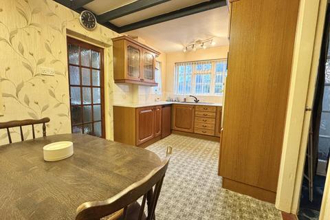 3 bedroom detached house for sale, Selby Road, Garforth, Leeds