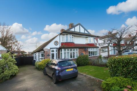 3 bedroom semi-detached house for sale, Links Way, Beckenham, BR3