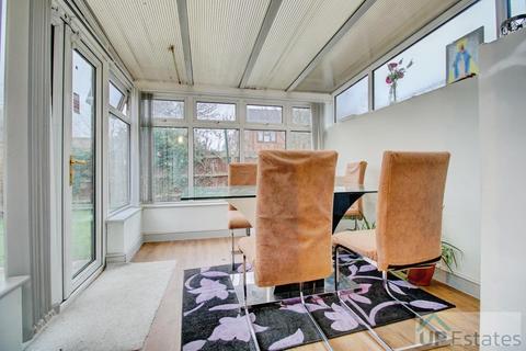 3 bedroom semi-detached house for sale, Radnor Walk, Walsgrave On Sowe, Coventry