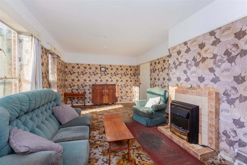 376 Cippenham Lane-10.jpg
