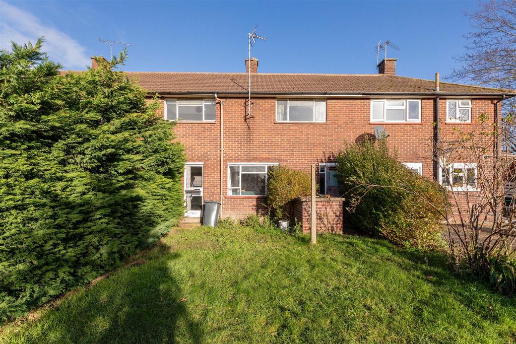 376 Cippenham Lane-3.jpg