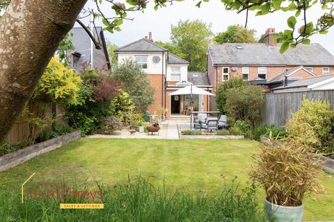 undefined, Wimborne Road, Colehill
