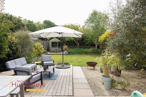 undefined, Wimborne Road, Colehill