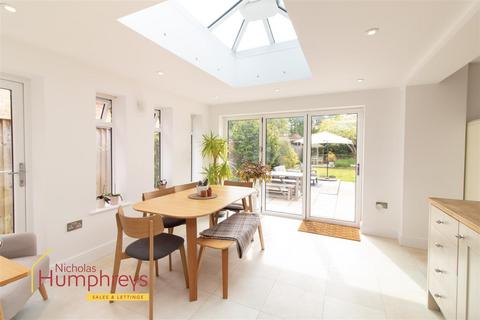 undefined, Wimborne Road, Colehill