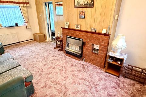 3 bedroom end of terrace house for sale, Broomhall Avenue, Wednesfield, Wolverhampton, WV11