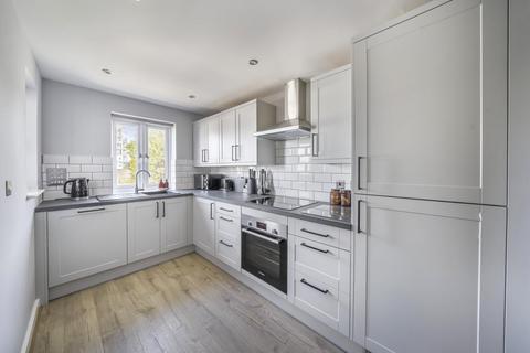 undefined, Wells Way, Camberwell, London, SE5