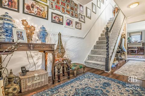 3 bedroom terraced house for sale, Copperfield, Chigwell
