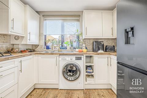 3 bedroom terraced house for sale, Copperfield, Chigwell
