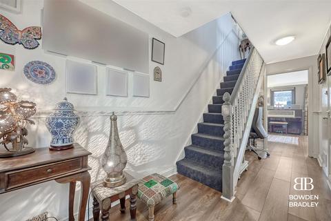 3 bedroom terraced house for sale, Copperfield, Chigwell, IG7
