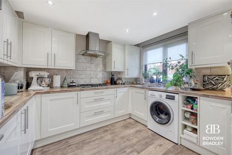 undefined, Copperfield, Chigwell, IG7
