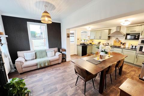 3 bedroom end of terrace house for sale, Front Street East, Croxdale, Durham