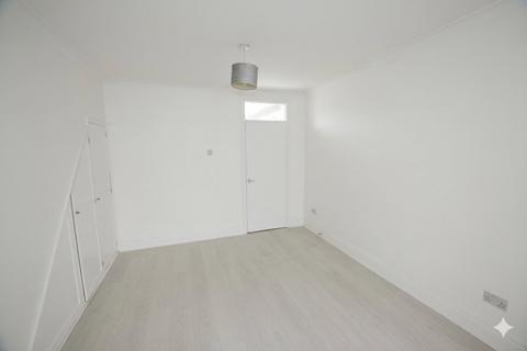 undefined, Hainault Road, Romford RM5