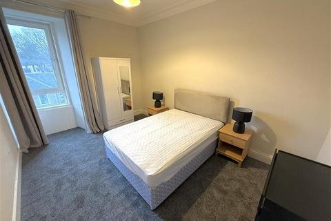 2 bedroom flat to rent, Molison Street, Dundee,