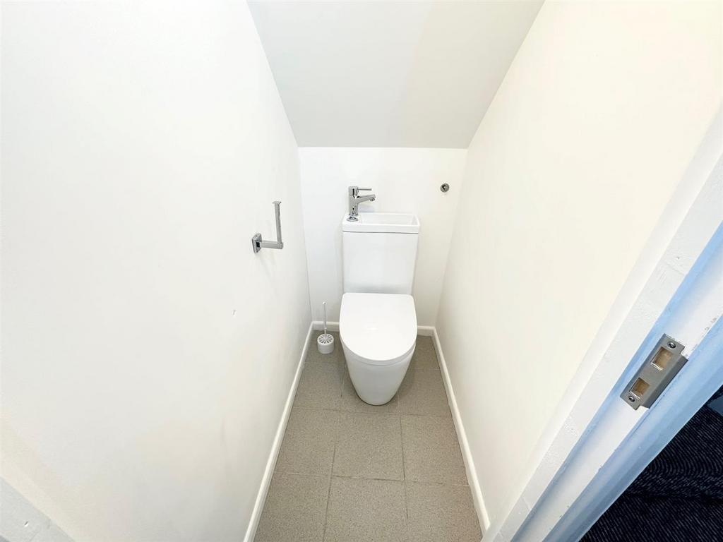 Gf wc.jpg