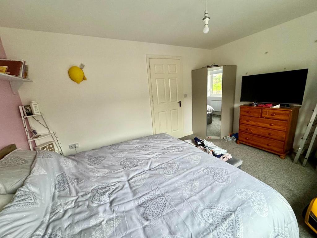 Bedroom One 2.jpg