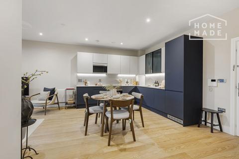 Enclave, Birmingham City, B5