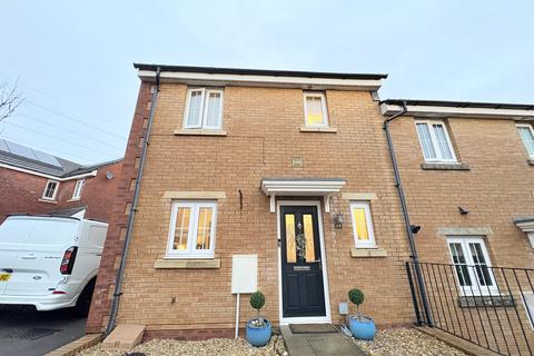 3 bedroom end of terrace house for sale, Bridgend CF31