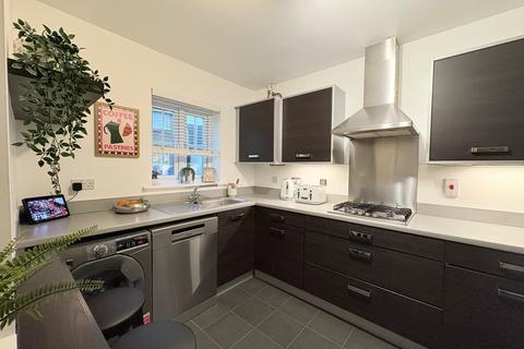 3 bedroom end of terrace house for sale, Bridgend CF31