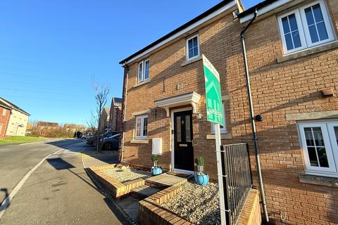 3 bedroom end of terrace house for sale, Bridgend CF31