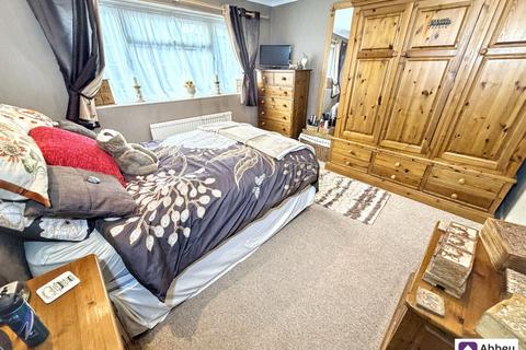 3 bedroom detached house for sale, Hobson Road, Leicester, LE4