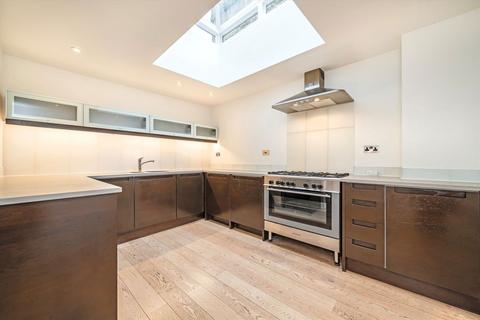 2 bedroom maisonette to rent, Portobello Road, London W11