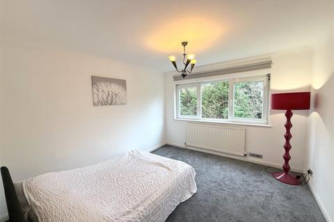 undefined, Broadfields Avenue, Edgware, HA8