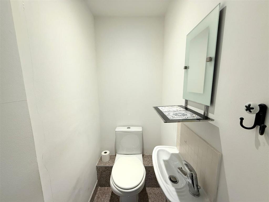 Guest WC.jpeg