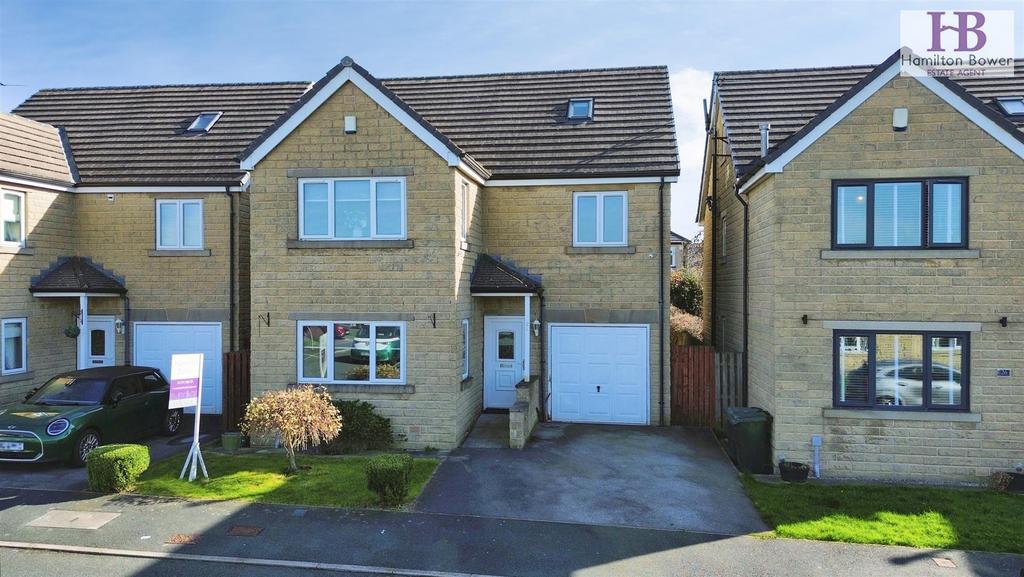 5 bedroom detached house for sale