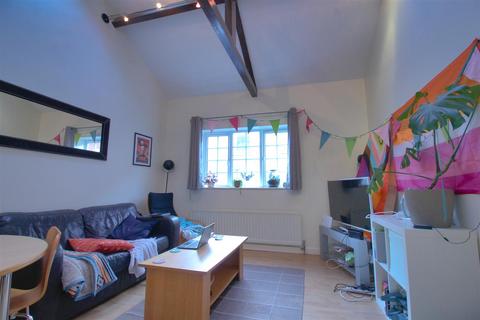 2 bedroom flat to rent, Thornton Court, Newcastle Upon Tyne