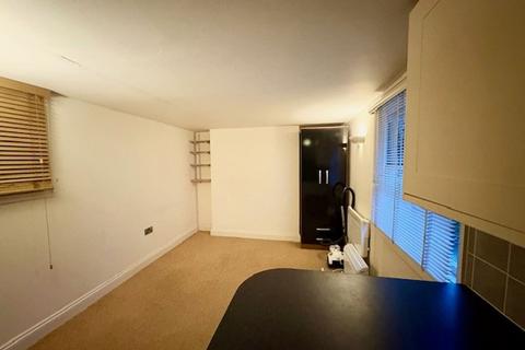 Studio to rent, Montpelier Road, Brighton BN1