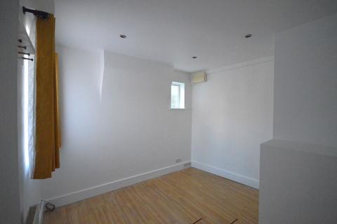 2 bedroom apartment for sale, 4 Longdene Road, Haslemere, Surrey, GU27 2PG