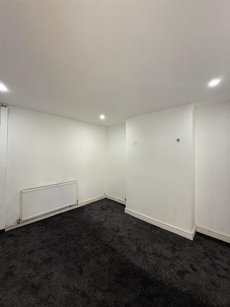 Living room 1 .jpeg